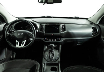 Подержанный автомобиль Kia Sportage 2012 года (13 фото)