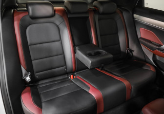 Подержанный автомобиль Geely Coolray 2020 года (28 фото)