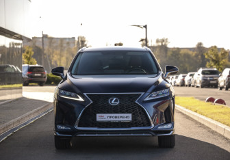 Подержанный автомобиль Lexus RX 2020 года (4 фото)