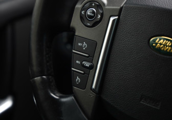 Подержанный автомобиль Land Rover Discovery 2009 года (14 фото)