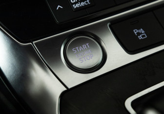 Подержанный автомобиль Audi A6 Sedan 2020 года (17 фото)