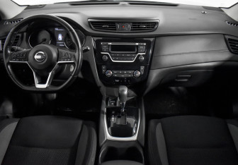 Подержанный автомобиль Nissan Qashqai 2020 года (17 фото)