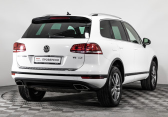 Подержанный автомобиль Volkswagen Touareg 2017 года (5 фото)