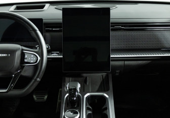 Подержанный автомобиль Jaecoo J7 2023 года (14 фото)