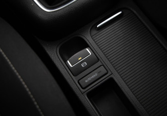 Подержанный автомобиль Volkswagen Tiguan 2015 года (17 фото)