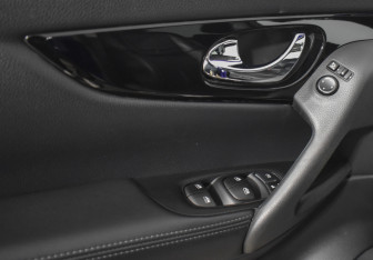 Подержанный автомобиль Nissan Qashqai 2020 года (10 фото)