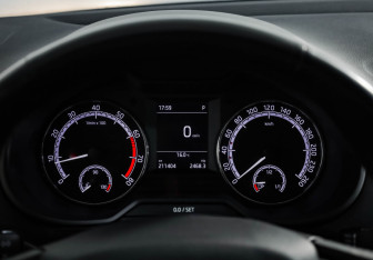 Подержанный автомобиль Skoda Octavia Liftback 2020 года (12 фото)