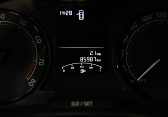 Подержанный автомобиль Skoda Rapid Liftback 2021 года (11 фото)