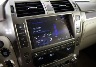 Подержанный автомобиль Lexus GX 2014 года (19 фото)