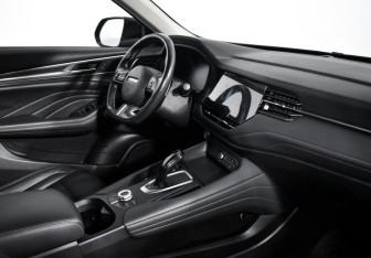 Подержанный автомобиль Haval F7 2021 года (14 фото)