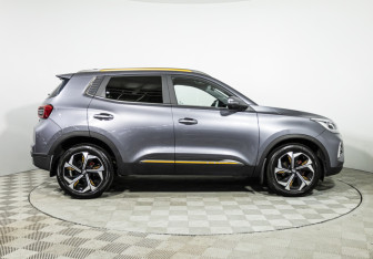 Подержанный автомобиль Chery Tiggo 4 Pro 2023 года (4 фото)