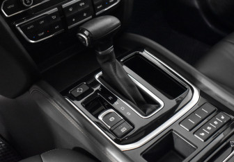 Подержанный автомобиль GAC GS8 2020 года (11 фото)