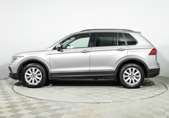 Подержанный автомобиль Volkswagen Tiguan 2021 года (8 фото)