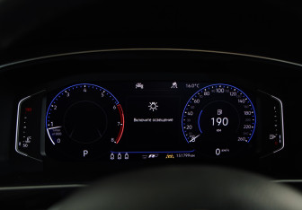 Подержанный автомобиль Volkswagen Tiguan 2020 года (13 фото)