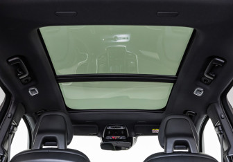 Подержанный автомобиль Volvo XC90 2021 года (32 фото)
