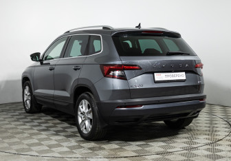 Подержанный автомобиль Skoda Karoq 2020 года (7 фото)