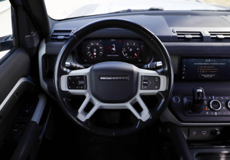 Подержанный автомобиль Land Rover Defender Suv 2021 года (11 фото)