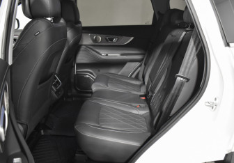 Подержанный автомобиль Chery Tiggo 8 Pro Max 2024 года (11 фото)