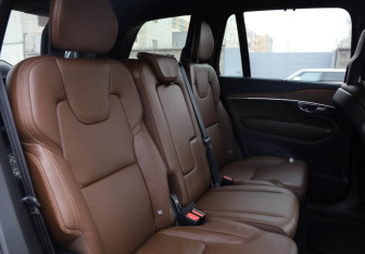 Подержанный автомобиль Volvo XC90 2019 года (11 фото)