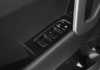 Подержанный автомобиль Hyundai Creta 2017 года (10 фото)