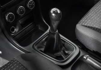 Подержанный автомобиль Nissan Almera Classic 2008 года (11 фото)