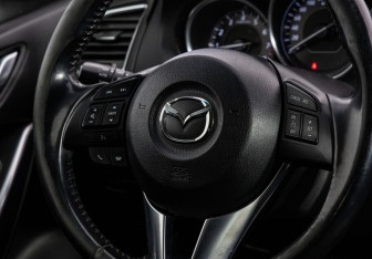 Подержанный автомобиль Mazda 6 Sedan 2014 года (12 фото)