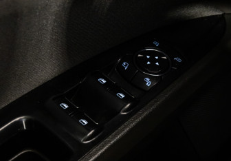 Подержанный автомобиль Ford Mondeo Sedan 2016 года (17 фото)