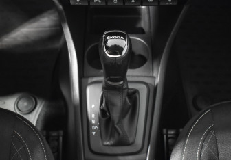 Подержанный автомобиль Skoda Rapid Liftback 2019 года (10 фото)