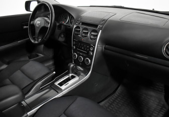 Подержанный автомобиль Mazda 6 Wagon 2007 года (13 фото)