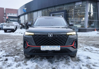 Подержанный автомобиль Changan CS35PLUS 2023 года (2 фото)