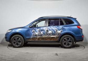 Подержанный автомобиль Hyundai Santa Fe 2011 года (8 фото)