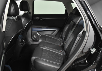 Подержанный автомобиль Voyah Free 2023 года (11 фото)