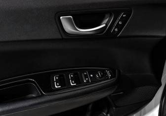 Подержанный автомобиль Kia Optima Sedan 2018 года (10 фото)