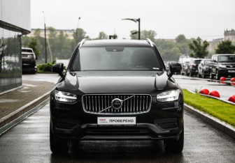 Подержанный автомобиль Volvo XC90 2020 года (4 фото)