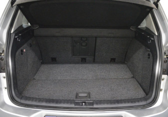 Подержанный автомобиль Volkswagen Tiguan 2011 года (17 фото)