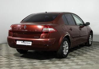 Подержанный автомобиль Renault Megane Sedan 2007 года (5 фото)