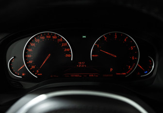 Подержанный автомобиль BMW X3 2021 года (12 фото)