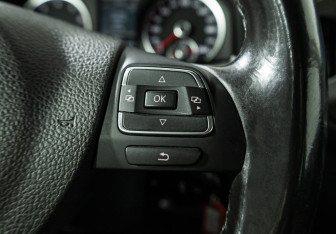 Подержанный автомобиль Volkswagen Tiguan 2012 года (17 фото)