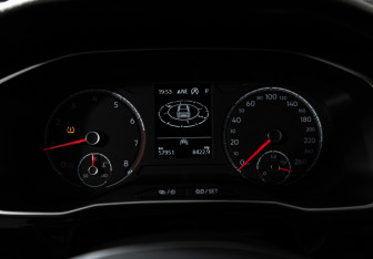 Подержанный автомобиль Jetta VS7 2022 года (12 фото)