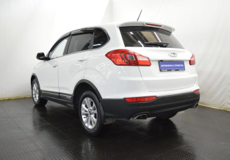 Подержанный автомобиль Chery Tiggo 5 2015 года (7 фото)