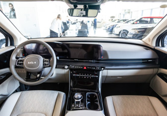 Новый Kia Carnival 2024 (14 фото)