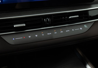 Подержанный автомобиль Chery Tiggo 8 Pro Max 2023 года (22 фото)