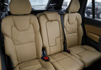 Подержанный автомобиль Volvo XC90 2019 года (29 фото)