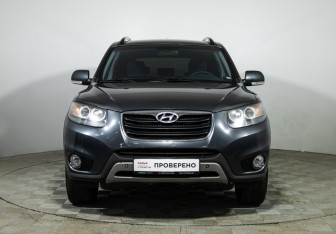 Подержанный автомобиль Hyundai Santa Fe 2012 года (2 фото)