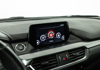 Подержанный автомобиль Mazda 6 Sedan 2017 года (15 фото)