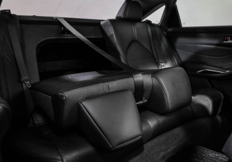 Подержанный автомобиль Omoda C5 2022 года (33 фото)