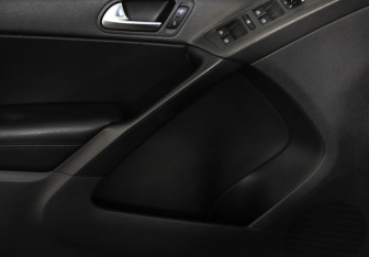 Подержанный автомобиль Volkswagen Tiguan 2010 года (18 фото)