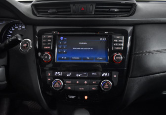 Подержанный автомобиль Nissan X-Trail 2019 года (16 фото)