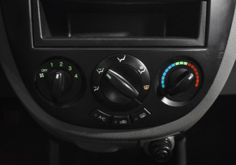 Подержанный автомобиль Chevrolet Lacetti Hatchback 2010 года (15 фото)