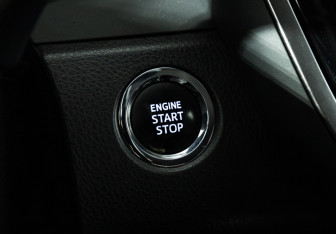 Подержанный автомобиль Toyota Camry Sedan 2019 года (18 фото)